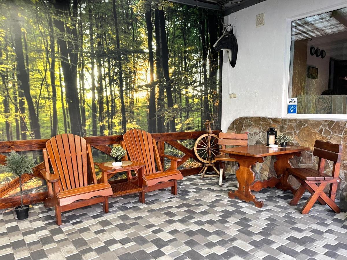 Apartments With Kitchen And Garden Κίεβο Εξωτερικό φωτογραφία