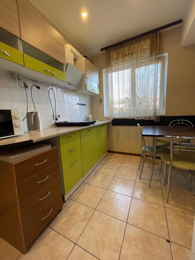 Apartments With Kitchen And Garden Κίεβο Εξωτερικό φωτογραφία